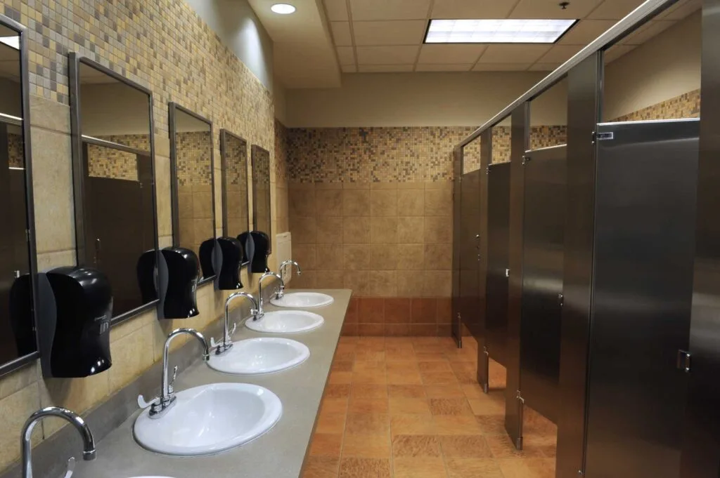 Commercial-Bathroom-Partitions